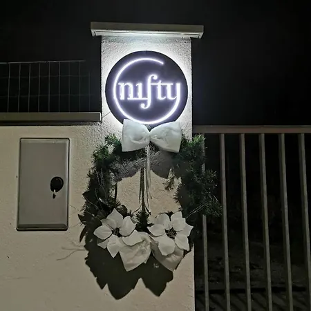 Nifty Intera Con Piscina Relax, Idromassaggio E Sauna Bed and Breakfast