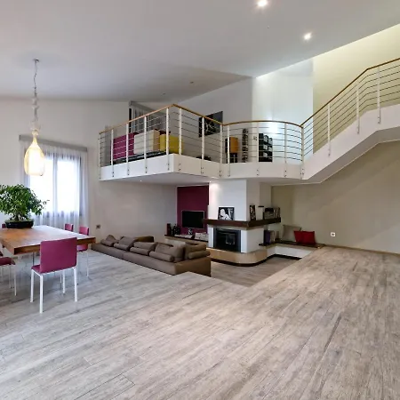Alojamento de Acomodação e Pequeno-almoço Nifty Intera Con Piscina Relax, Idromassaggio E Sauna *