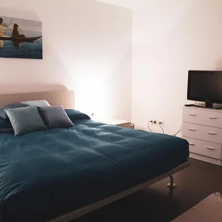 Nifty Intera Con Piscina Relax, Idromassaggio E Sauna Alojamento de Acomodação e Pequeno-almoço