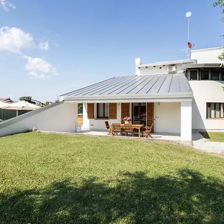 Bed and Breakfast Nifty Intera Con Piscina Relax, Idromassaggio E Sauna